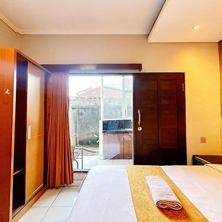 Lembayung Sari Homestay Денпасар Екстериор снимка