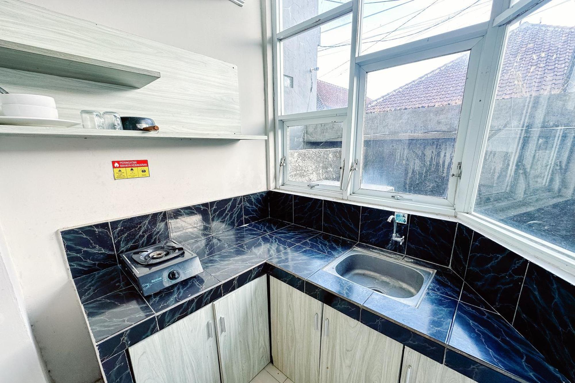 Lembayung Sari Homestay Денпасар Екстериор снимка