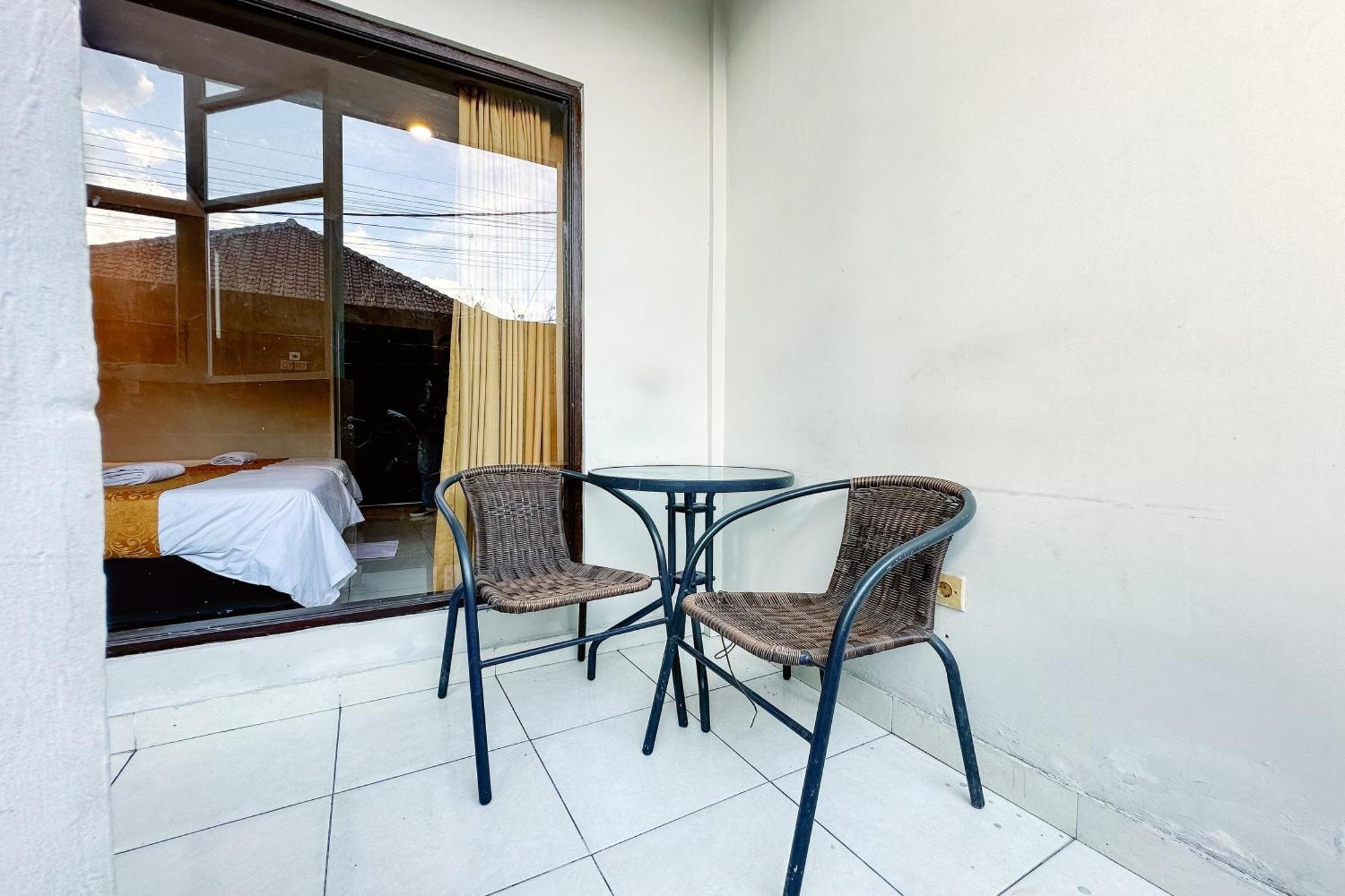 Lembayung Sari Homestay Денпасар Екстериор снимка