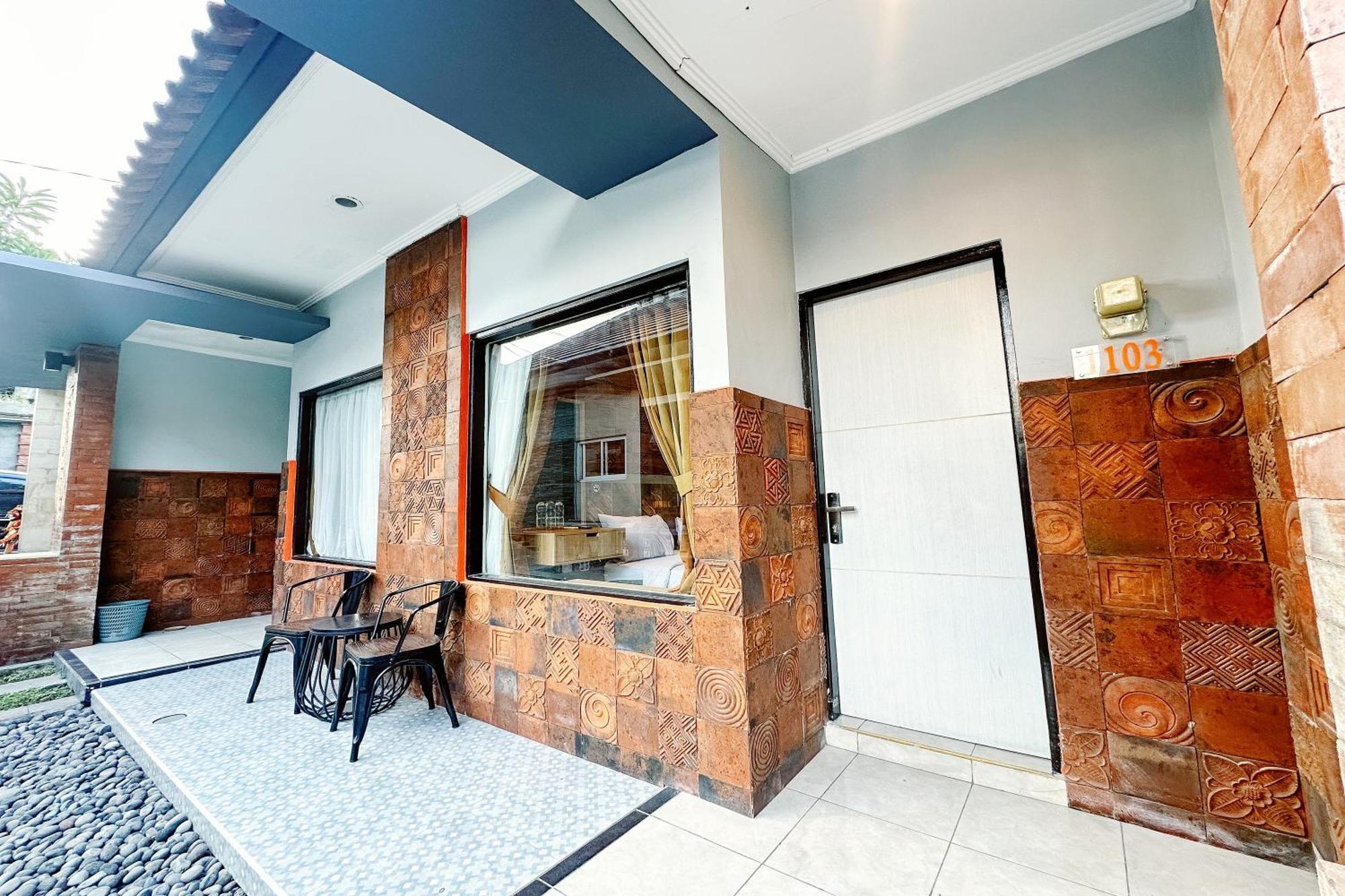 Lembayung Sari Homestay Денпасар Екстериор снимка